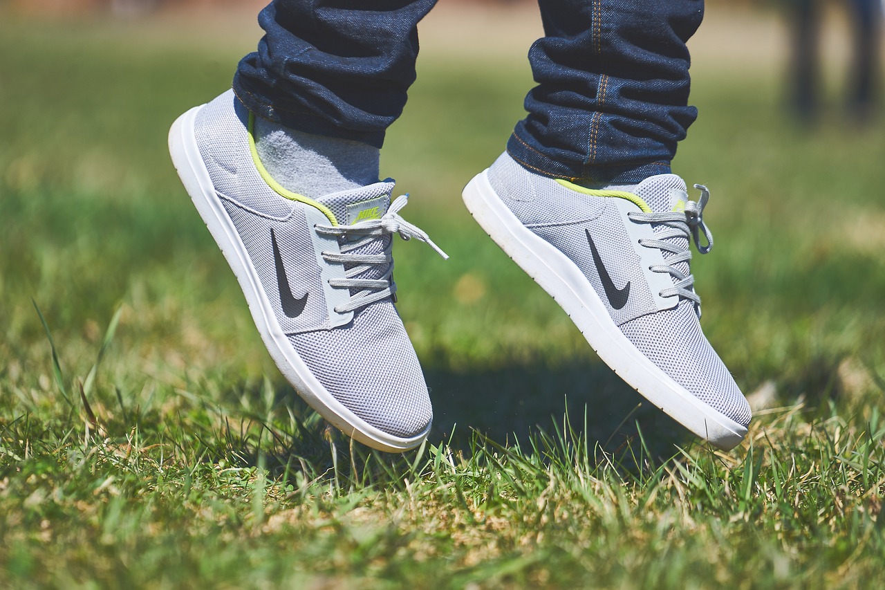 Nike最新款运动鞋，设计创新与技术革新的完美融合